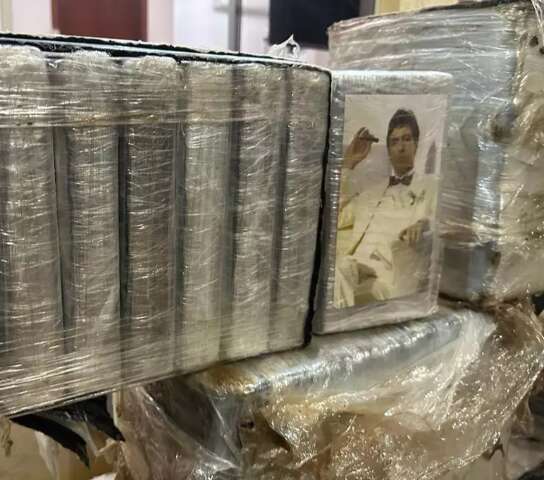 Com selo &quot;Scarface&quot;, caminh&atilde;o transportava R$ 82,8 milh&otilde;es em coca&iacute;na