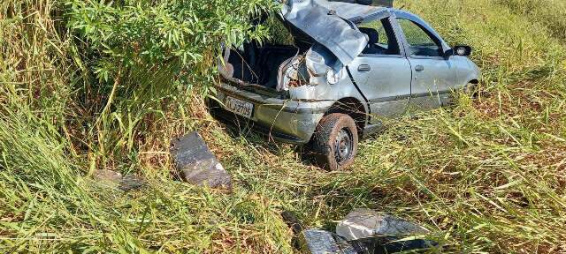 Carro capota e traficante &eacute; baleado durante fuga na MS-295