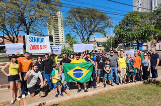 Manifestantes do Partido Novo em Campo Grande (Foto: Redes Sociais)