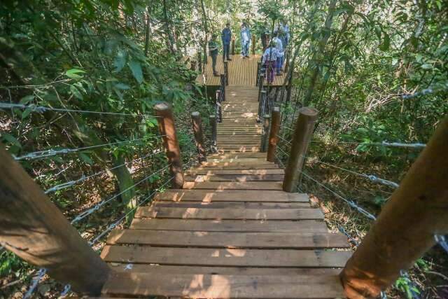 Secret&aacute;rio anuncia reabertura de parque e concurso com 99 vagas