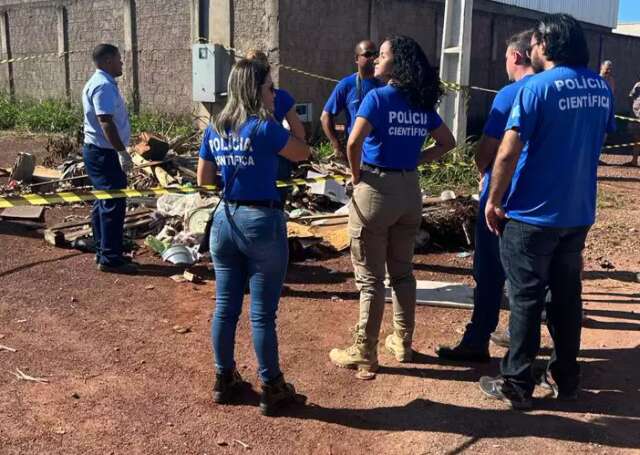 Rec&eacute;m-nascido &eacute; encontrado morto dentro de mochila em meio ao lixo 