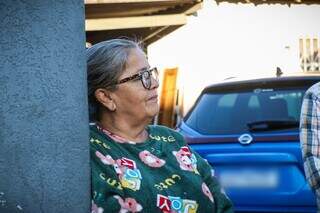 Teresa conta que se sente aliviada com a presença da polícia. (Foto: Henrique Kawaminami)