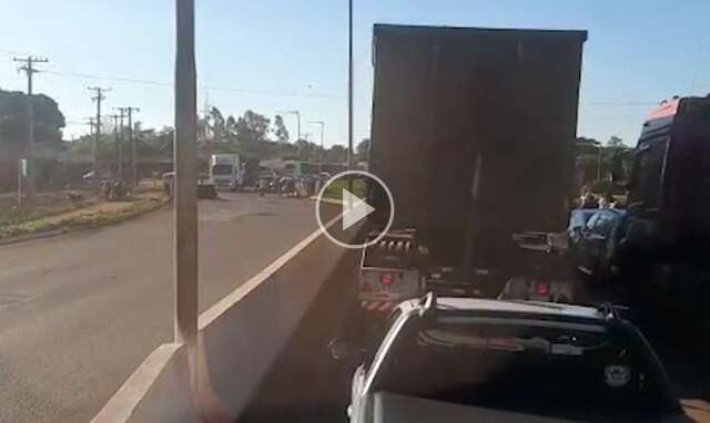 Contra marco temporal, ind&iacute;genas voltam a bloquear rodovia em MS