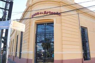 Casa do Artesão foi revitalizada recentemente (Foto: Henrique Kawaminami) 