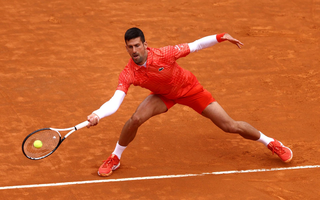 Em mau momento, Djokovic busca ultrapassar Nadal em títulos de Grand Slam. (Foto: Alex Pantling)