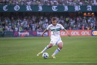 Jogo aconteceu no Estádio Couto Pereira, em Curitiba (Foto: Gabriel Thá/Coritiba)