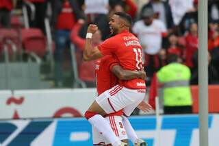 Wanderson comemorando o segundo gol do time na partida (Foto: Divulgação/Internacional)