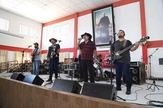 Evento contou com apresentação do grupo Canto da Terra e Marlon Maciel. (Foto: Alex Machado)