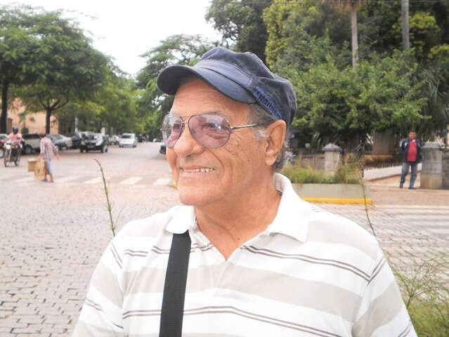Morre aos 85 anos escritor corumbaense Augusto Proença
