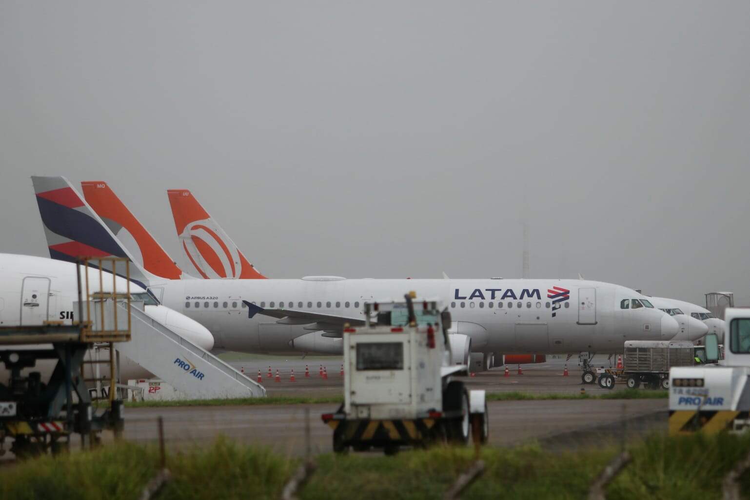 Nevoeiro atrasa decolagens de voos no aeroporto de Campo Grande 