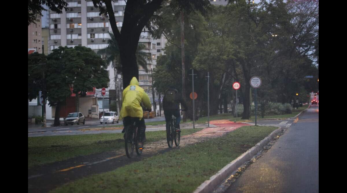 Quarta-feira amanhece fria, garoando e instituto alerta para chuva forte -  Meio Ambiente - Campo Grande News