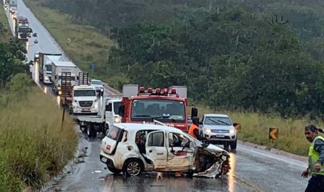 Morre segunda v&iacute;tima de colis&atilde;o frontal entre carros na MS-395 