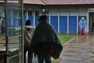 Pessoa em situação de vulnerabilidade no Uaifa I em Campo Grande (Foto: Paulo Francis)