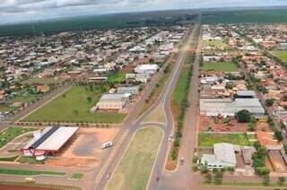 Imagem aérea da cidade de Chapadão do Sul, onde ocorreram os fatos. (Foto: Divulgação)