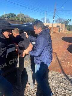 Homem foi preso em Campo Grande por equipes da Deam. (Foto: Divulgação/PCMS)