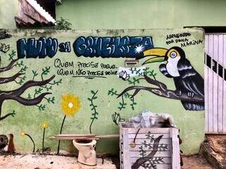 No Bairro Pioneiros, muro solidário é abençoado por Marina. (Foto: Jéssica Fernandes)