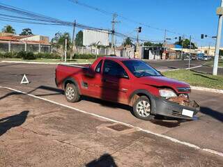 Montana ficou com a frente destruída (Foto: Genifer Valeriano)