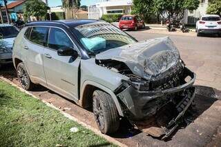 Jeep com caracter&iacute;sticas do que tombou ambul&acirc;ncia &eacute; achado a 3 km do acidente