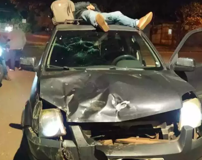 Motorista que tentou fugir com v&iacute;tima no teto de carro diz que teve &quot;mau dia&quot;