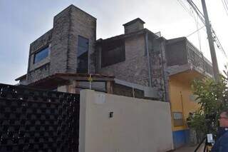 Casa em Pedro Juan Caballero, onde Aguacate teria sido atraído para festa e executado (Foto: ABC Color)