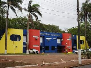 Prédio da Prefeitura de Ivinhema, que teve prejuízo com os crimes (Foto: Divulgação/MPMS)