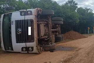 Ap&oacute;s caminh&atilde;o tombar, helic&oacute;ptero realiza transporte de motorista