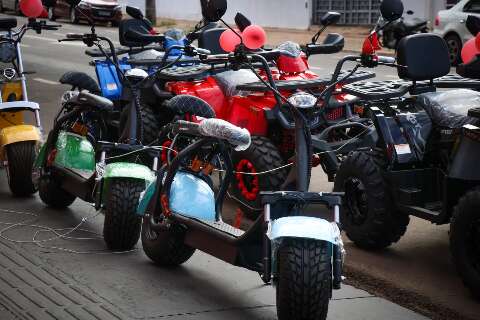 Aumentam as regras para "bikes" e motos elétricas em todo o País  