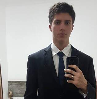 Matheus Coutinho Xavier foi assassinado aos 19 anos. (Foto: Reprodução das redes sociais)