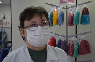 Iniciativa envolve carinho da médica com os pacientes. (Foto: Divulgação/HRMS)