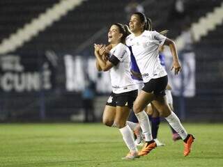 Tamires comemora gol que garantiu vitória diante o Cruzeiro. (Foto: Rodrigo Gazzanel/Corinthians)