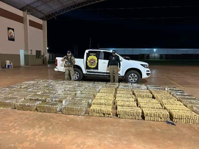 Opera&ccedil;&atilde;o apreende 4,3 toneladas de maconha na fronteira com Paraguai