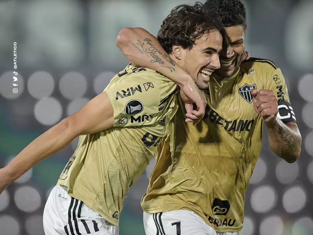 Atlético-MG empata com time paraguaio e avança na Libertadores