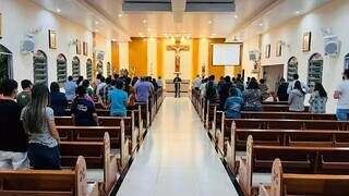 Missas solenes a partir desta quinta-feira serão às 19h, Paróquia São Pedro Apóstolo. (Foto: Campo Grande News/Arquivo)