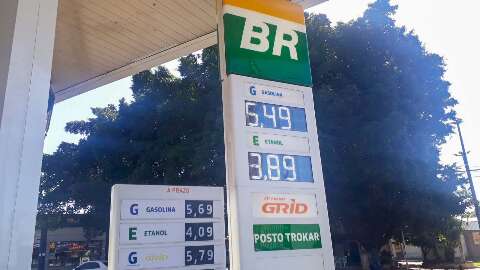 Apesar de Petrobras anunciar redução, preço da gasolina já aumentou em postos