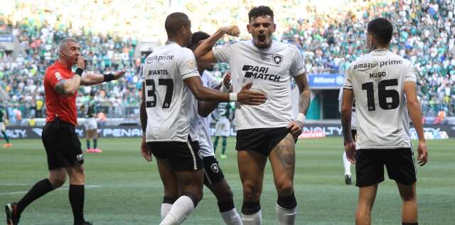 Brasileirão tem Botafogo x Vasco e mais quatro partidas neste domingo