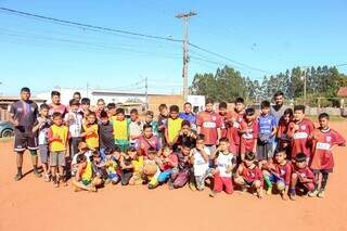 Escolinha de Futebol Indígena Kali Sini atende crianças de duas comunidades no Jardim Noroeste. (Foto: Juliano Almeida)