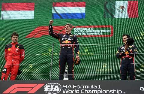 Verstappen vence mais uma e segue líder no mundial de pilotos