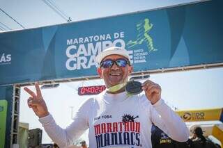 Nilson Lima completa em Campo Grande 332 maratonas (Foto: Henrique Kawaminami)