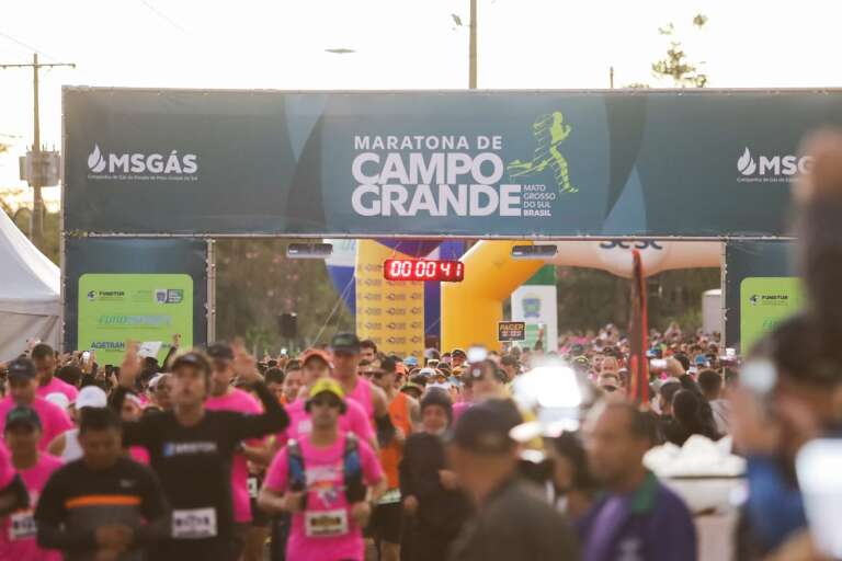 Largada da Maratona de Campo Grande (Foto: Henrique Kawaminami)