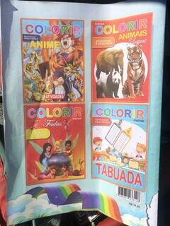 Material para crianças traz personagens diversos e custa R$ 5. (Foto: Jéssica Fernandes)