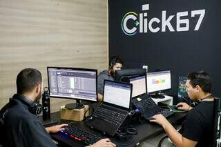 Click 67 proporciona soluções abrangentes, incluindo gestão de tráfego, copywriting, mídias sociais, fotografia e design. (Foto: Marcos Maluf)