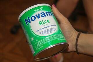Da Novamil Rice, lata de leite especial para dieta da criança custa R$ 230. (Foto: Paulo Francis)