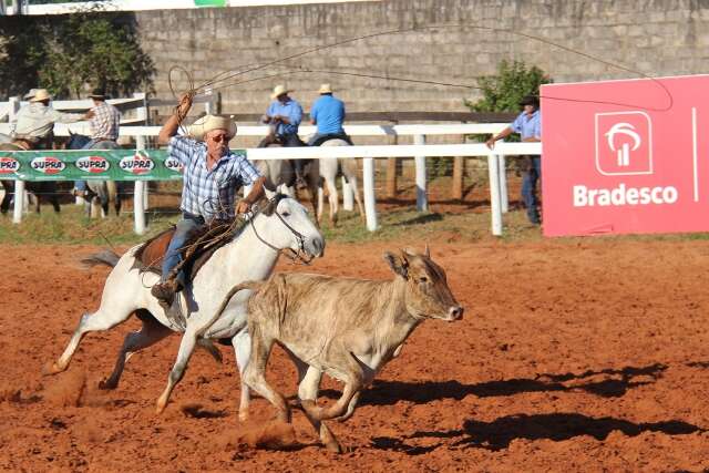 Parque de Exposi&ccedil;&otilde;es recebe competi&ccedil;&atilde;o de la&ccedil;o comprido com entrada franca