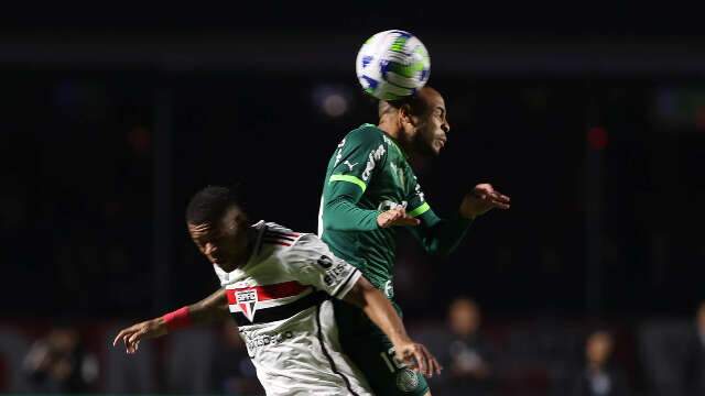 S&atilde;o Paulo vence Palmeiras e abre vantagem nas quartas da Copa do Brasil