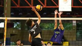 Lance de jogo masculino da Copa Pantanal (Foto: FVMS/Divulgação)