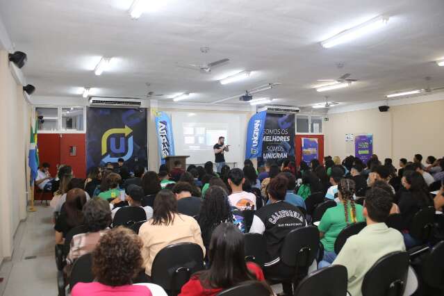 Com cursos profissionalizantes gratuitos, Sejuv realiza formatura de 150 jovens
