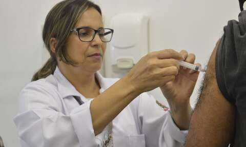 Tr&ecirc;s unidades b&aacute;sicas de sa&uacute;de fazem plant&atilde;o de vacina&ccedil;&atilde;o neste s&aacute;bado