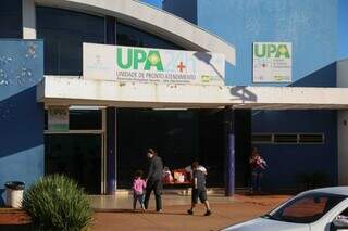 Fachada da UPA do bairro Universitário, em Campo Grande. (Foto: Alex Machado)