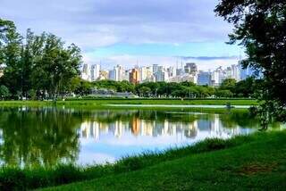 Lago do Parque Ibirapuera, um belo lugar para passear com a família em São Paulo (Foto: Reprodução)