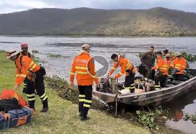 Bombeiros chegam ao Pantanal para refor&ccedil;ar combate a inc&ecirc;ndio 